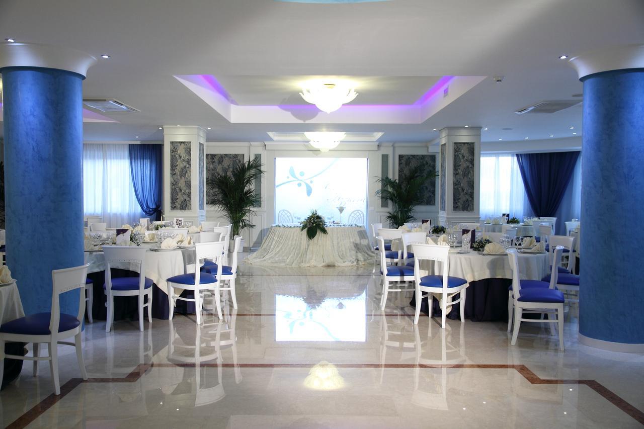 Costa Azzurra Hotel Pulsano Esterno foto