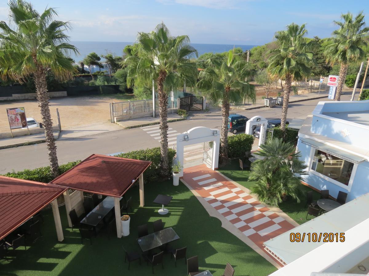 Costa Azzurra Hotel Pulsano Esterno foto